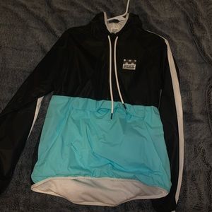 women’s Victoria Secret PINK windbreaker